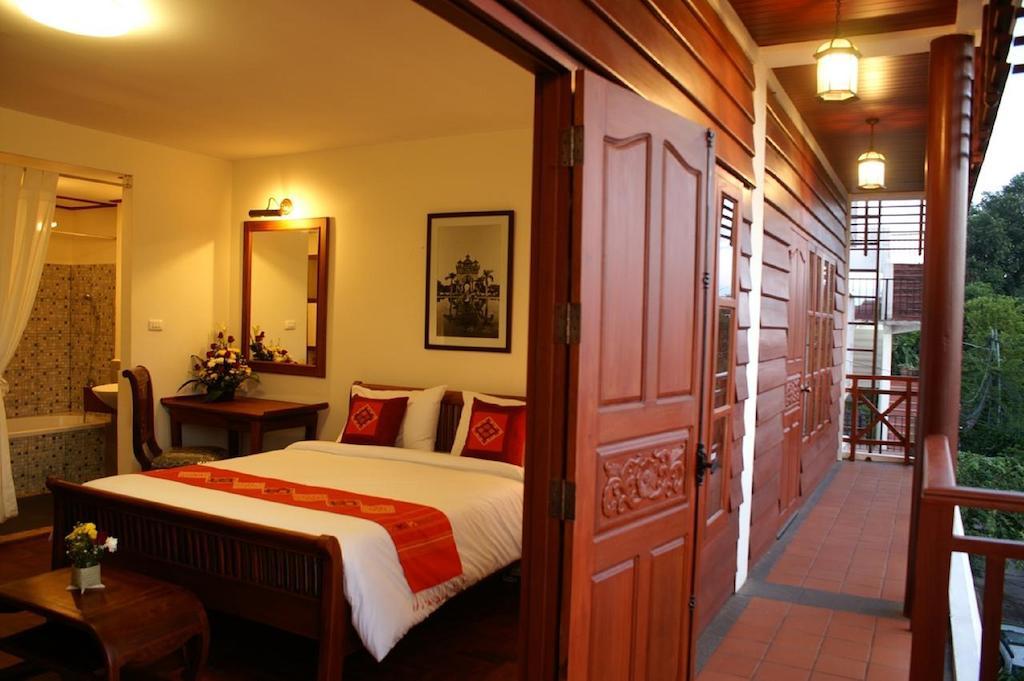 Avilla Phasouk Hotel Вьентьян Экстерьер фото